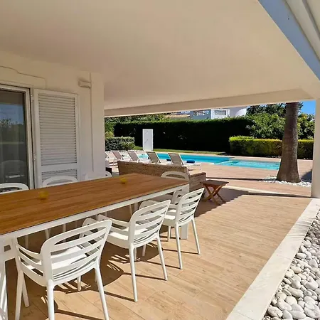 Villa In Prime Location Pool Villa *