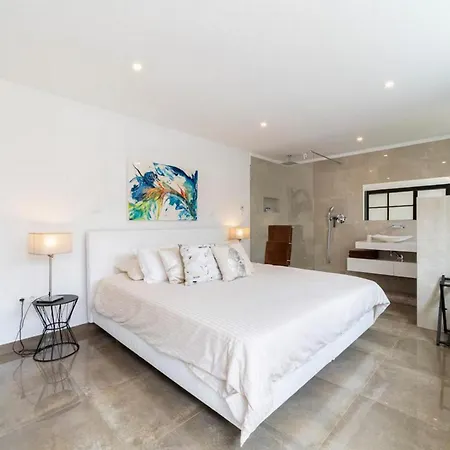 Villa In Prime Location Pool Villa *